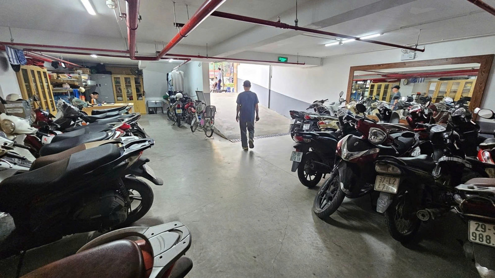 Bán Tòa Nhà Vp Mặt Phố Nguyễn Văn Cừ, Long Biên 160M2 Mt9m 10 Tầng 3 Thoáng 135 Tỷ