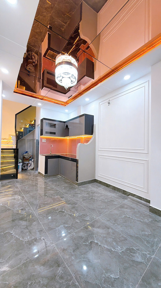 Bán Nhà Sát Mặt Tiền Xe Hơi Q4diện Tích Sd 63 M2 Có 3 Tỷ