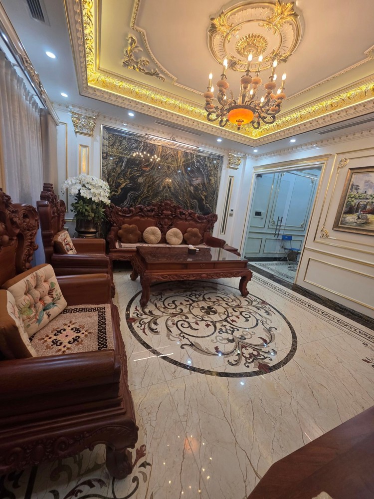 Bán Nhà Việt Hưng 80M2- 5 Tầng- Vỉa Hè, Ô Tô Tránh- View Thoáng 20 Tỷ
