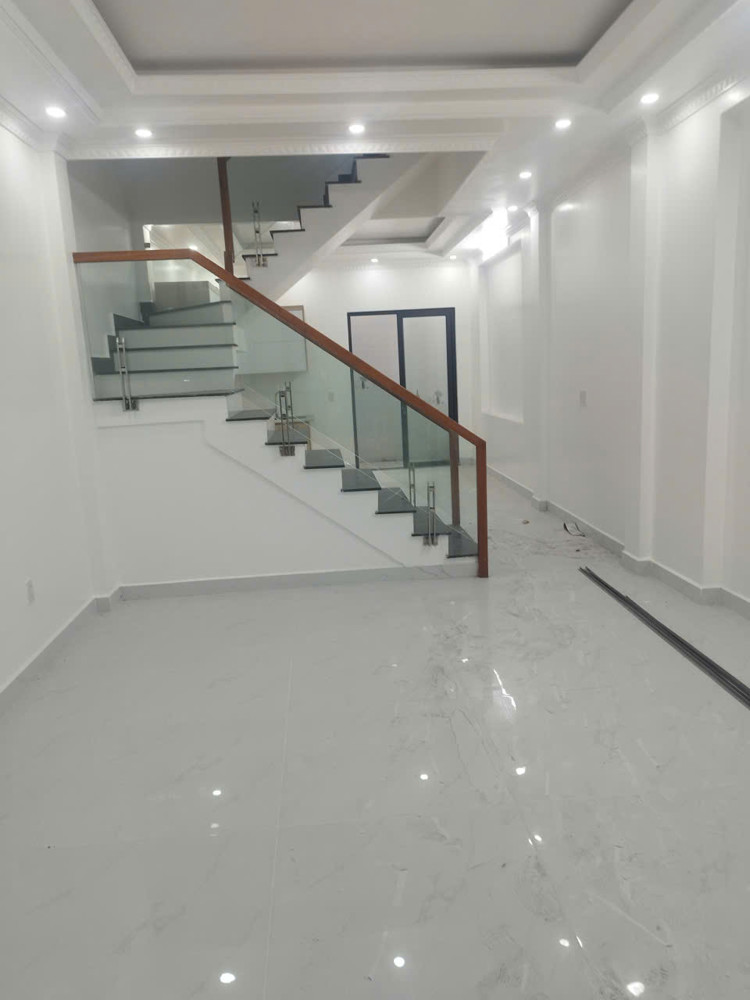 Bán Nhà 4 Tầng Gần Nam Hải – Ô Tô Ra Vào Thoải Mái – Giá 2,85 Tỷ