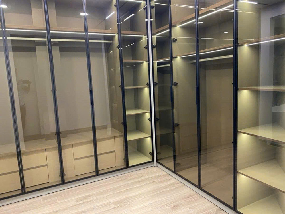 Bán Nhà Bát Khối 70M 8 Tầng Thang Máy Mt4.2m Gara Ô Tô Giá 26 Tỷ