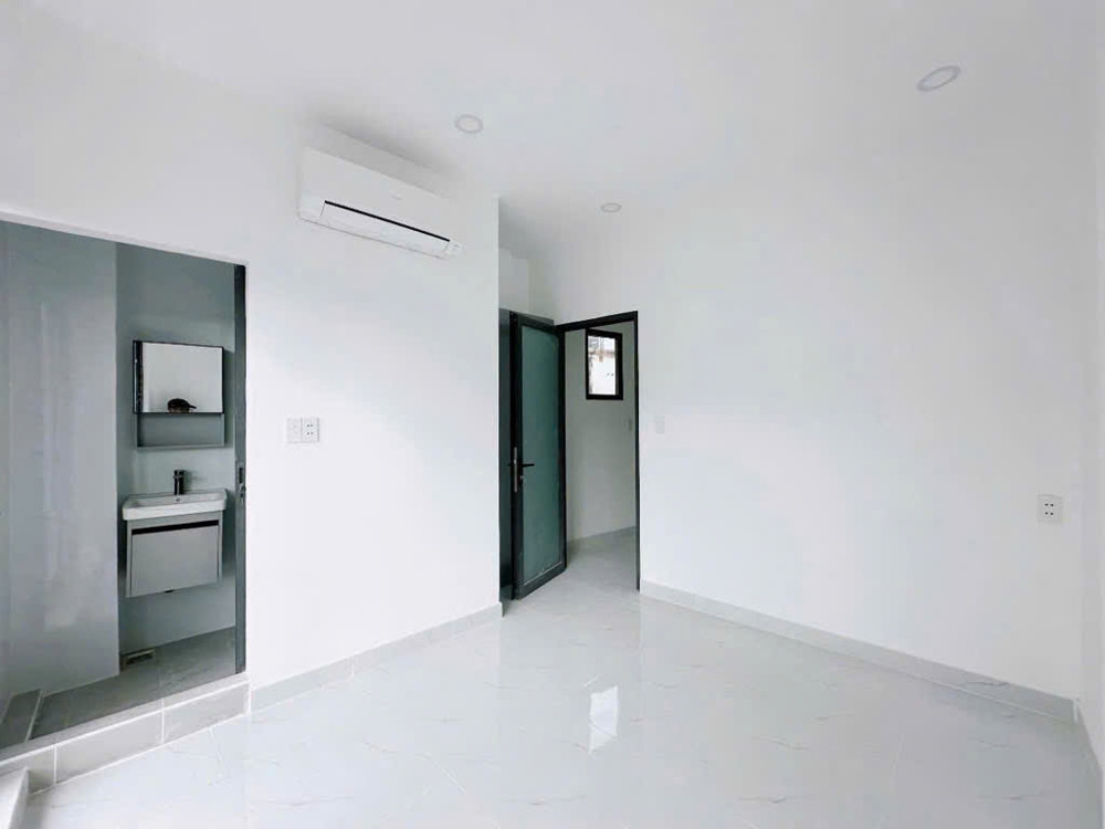 B.án Nhà Mặt Tiền Đ.g Phan Văn Trị - Vừa Ở Vừa K.d Đỉnh Luôn - Ngang 4M5 - Sd 90M2 - Chỉ 4.X T.ỉ
