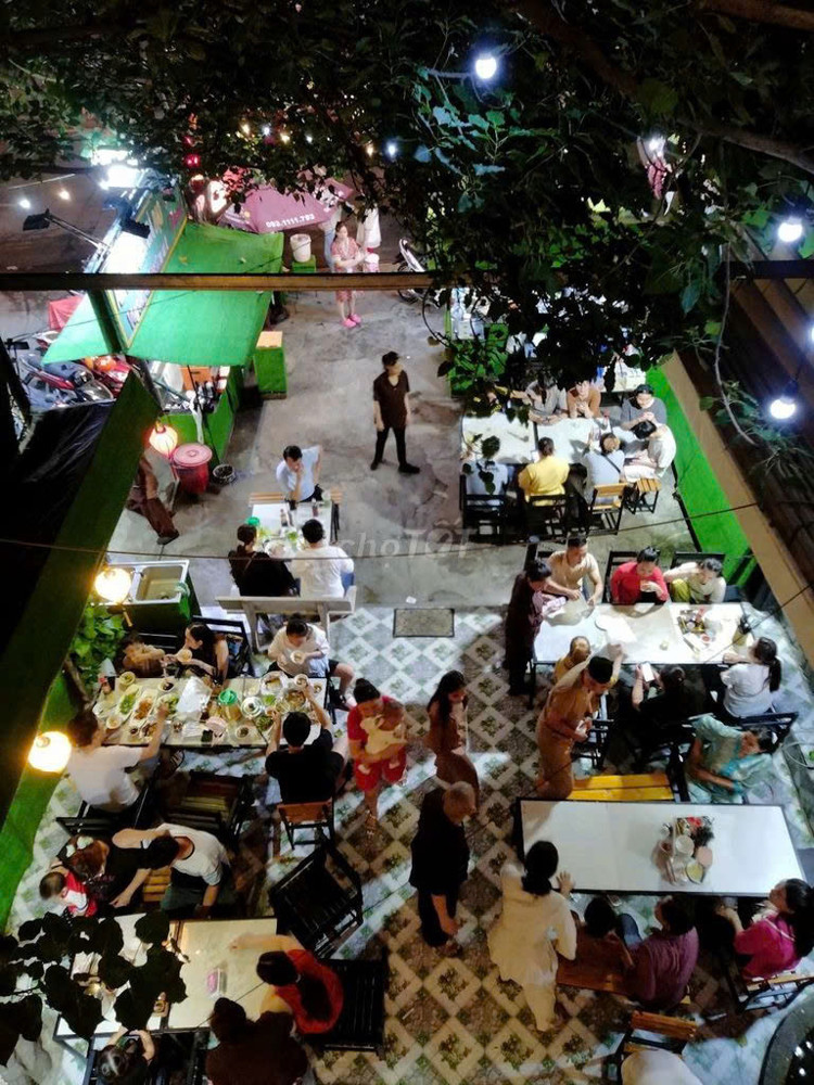 Sang Nhượng Quán Chay Hoạt Động Hơn 10 Năm , Khu Tên Lửa, Bình Tân