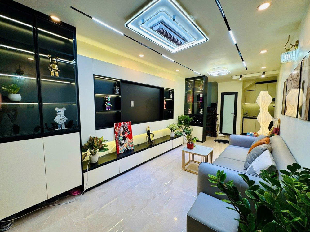 Hot - Bán Nhà Trần Khát Chân – Hai Bà Trưng 33M² – 5 Tầng – 7.X Tỷ