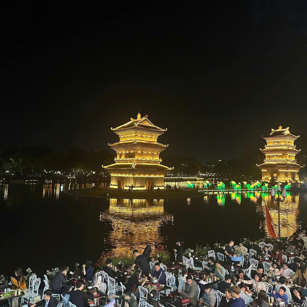 Chính Chủ Bán Nhà Mặt Đường Tràng An – View Phố Cổ Hoa Lư Đẹp Hiếm Có