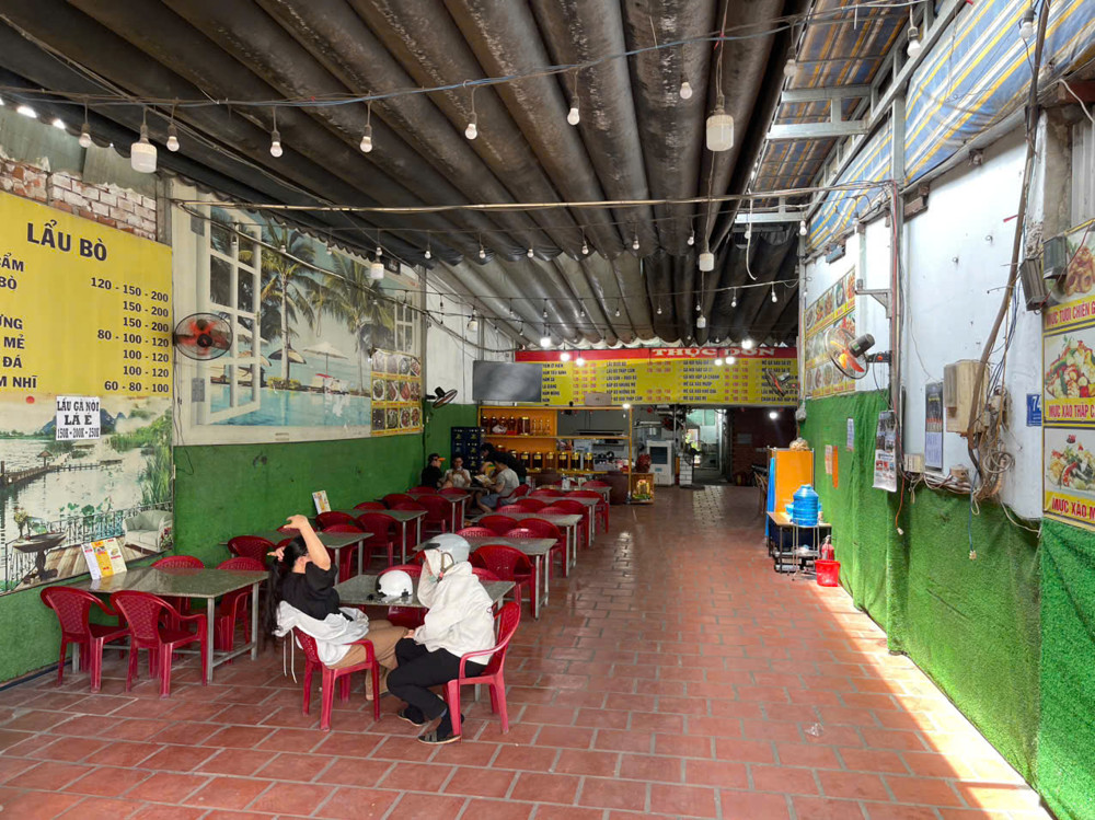 Bình Chánh Sang Quán Nhậu S/vườn 500 M2 Giá : 159 Tr , Có 7 – 10 Phòng, Tel : 0336545468 (