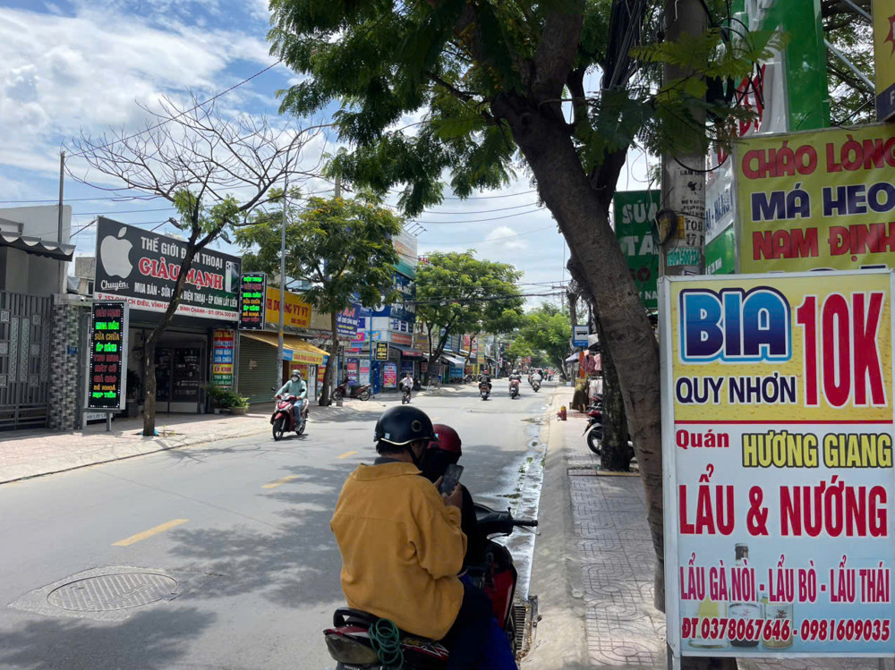 Bình Chánh Sang Quán Nhậu S/vườn 500 M2 Giá : 159 Tr , Có 7 – 10 Phòng, Tel : 0336545468 (
