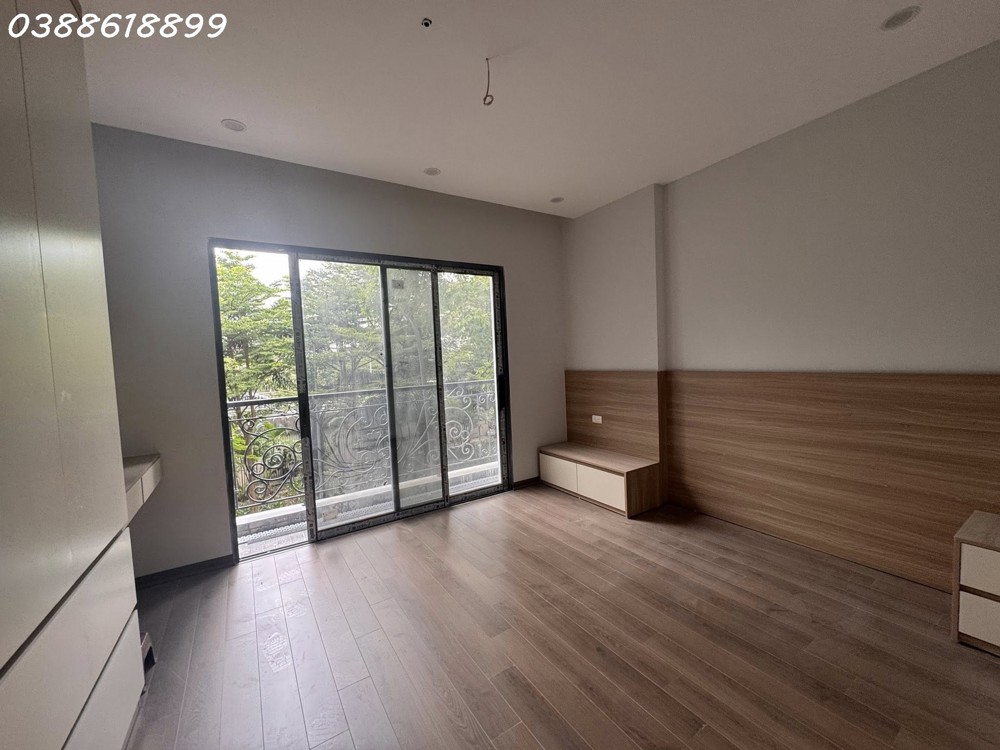 Bán Toà Apartment Mặt Phố Đội Cấn - Linh Lang - 9 Tầng Tm - Dt 180Tr/th - 61 Tỷ