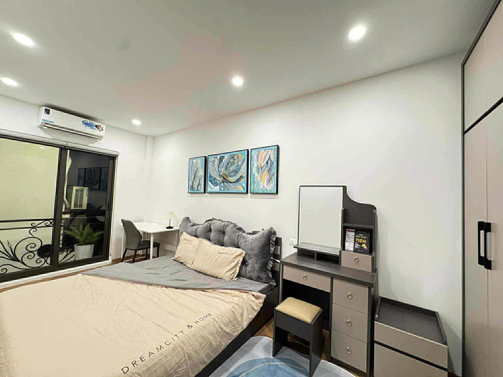 40M2 Nhà Xinh Thạch Bàn – Chỉ Việc Xách Vali Về Ở