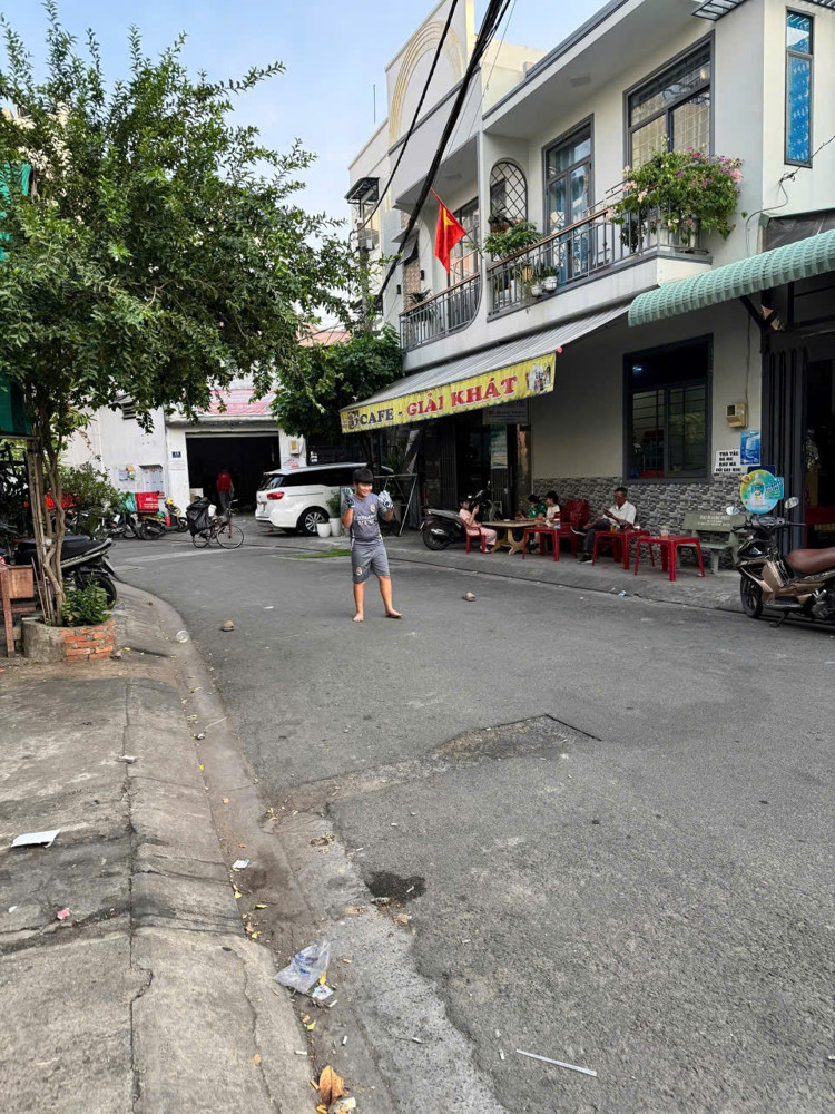 Nhà Đẹp – Chính Chủ Cần Bán Nhà Đường Phạm Quý Thích, Phường Tân Quý, Quận Tân Phú, Hcm