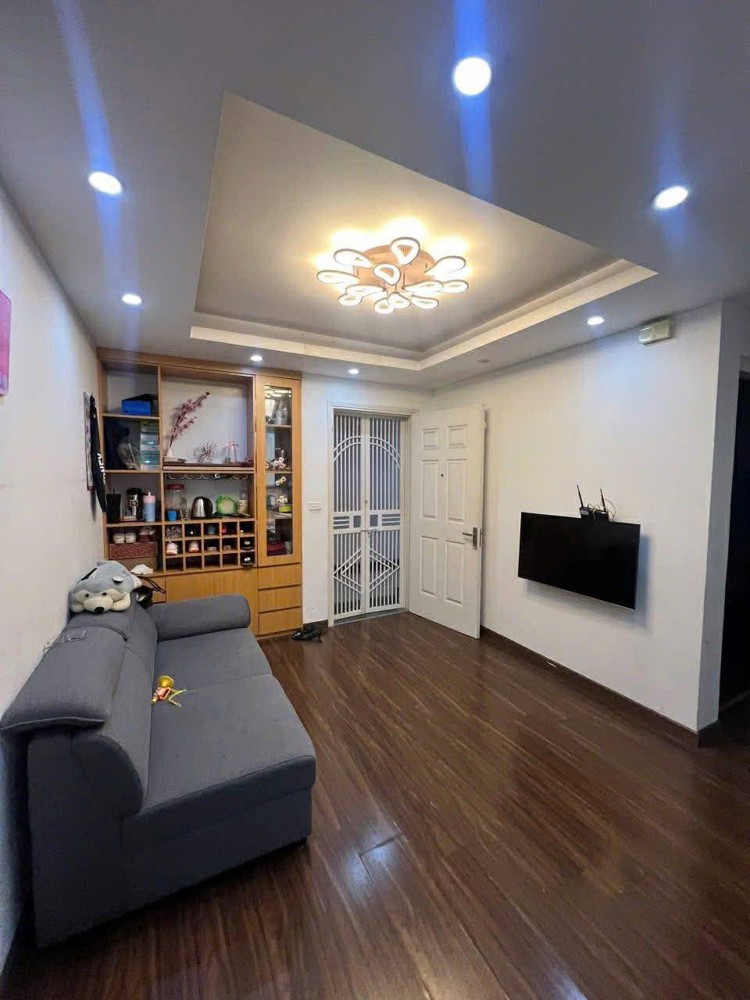 Cần Bán Căn 60 M2 Chung Cư Blue Star - Gia Lâm, Giá Chỉ 66Tr/m2, Lh 0985865658
