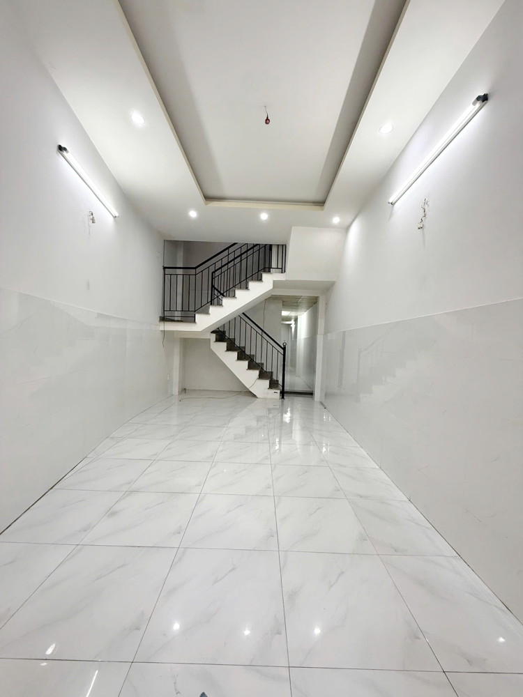 Nhà 52M2 Đất Công Nhận Đủ Hẻm 1619 Phạm Thế Hiển P6q8