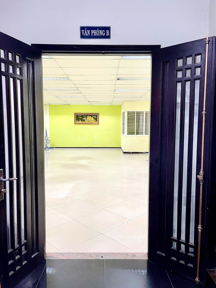 Nhà Mặt Tiền Hà Huy Giáp - Ngang 7M Hiếm Đẹp - 5 Tầng Kiên Cố - Phù Hợp Mở Văn Phòng, Showroom, Chdv