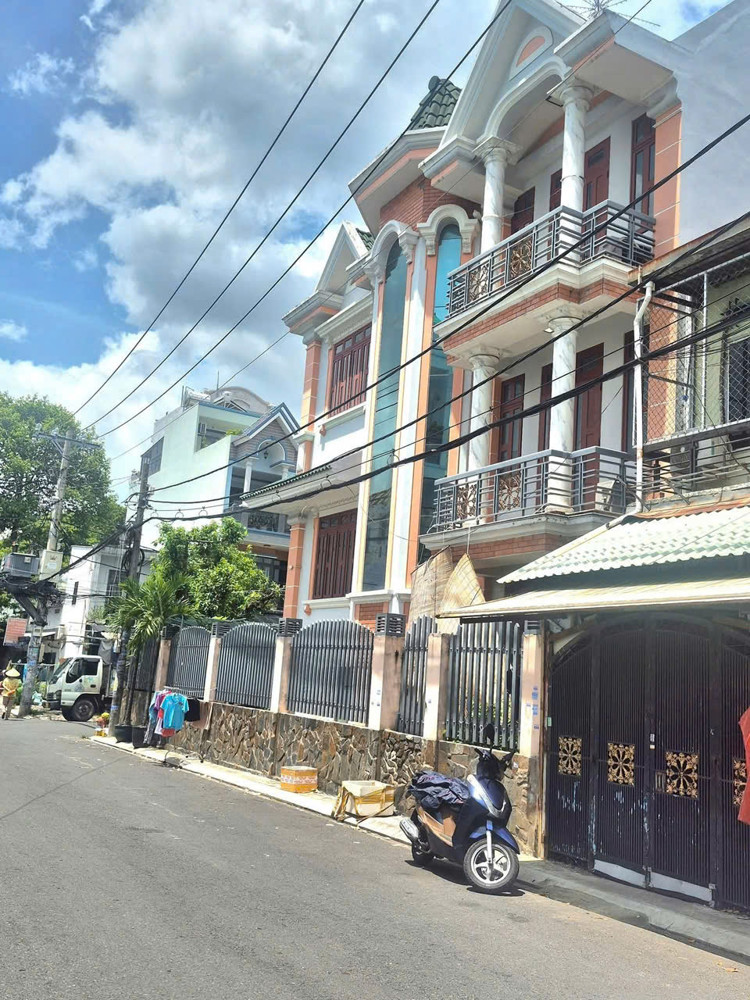 Tòa Biệt Thự, Có Hầm Siêu Vip Lô Góc 2 Mt Nhựa 12M Nguyễn Thị Thơi, Quận 12