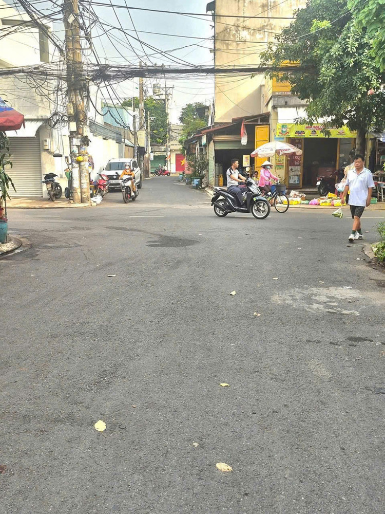 Cần Bán Cặp Nhà (8.3X8.8) 1 Trệt 1 Lầu Ngay Mặt Tiền Thông Hiệp Thành 20, Quận 12