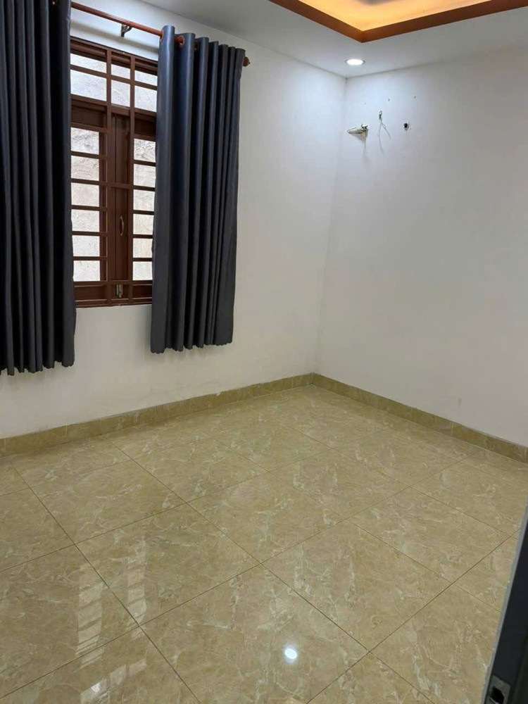 Biệt Thự 2 Mặt Tiền - Đường Nhựa 12M - Ngay Chợ Giãn Dân - Q.12 Chỉ 14 Tỷ