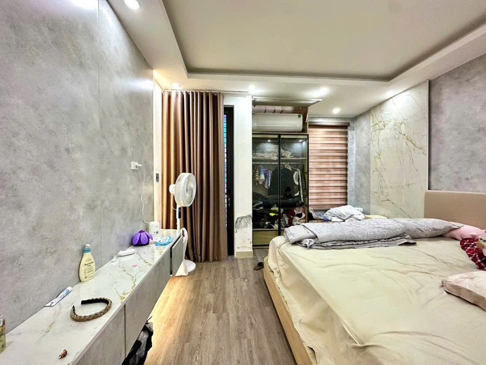 Chính Chủ Cần Bán Nhà Ngõ Khúc Hạo – Ô Tô Đỗ Cửa – Full Nội Thất