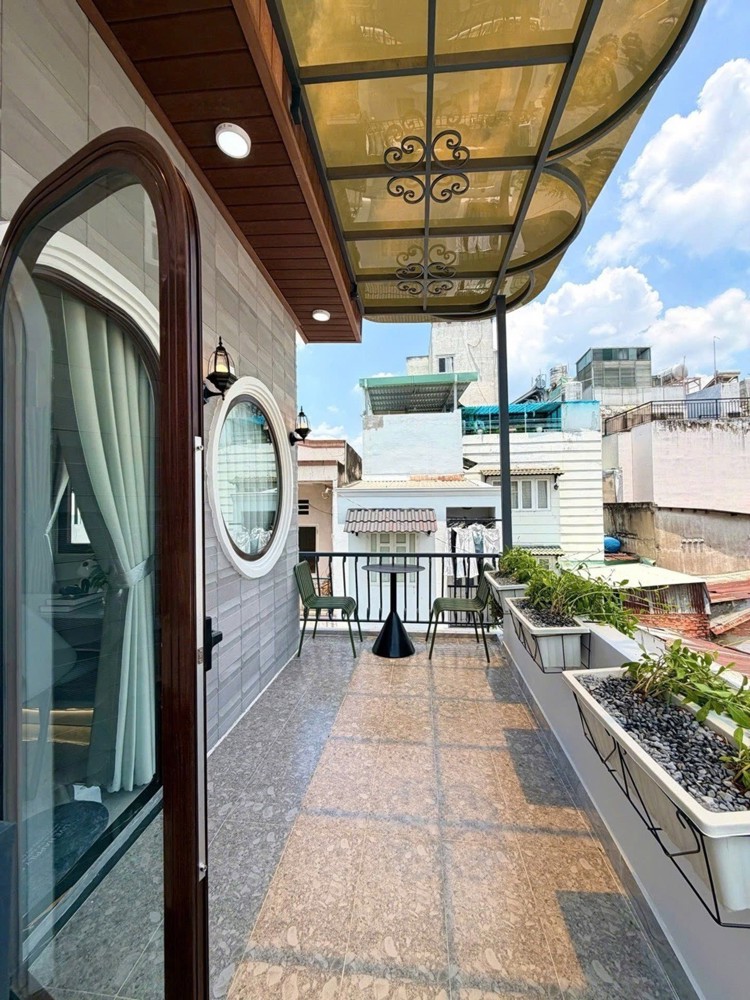 Homestay Mini Siêu Xinh Giữa Lòng Sài Gòn – Góc 2 Mặt Thoáng, Hẻm Xe Tải, Khai Thác Dòng Tiền Cực