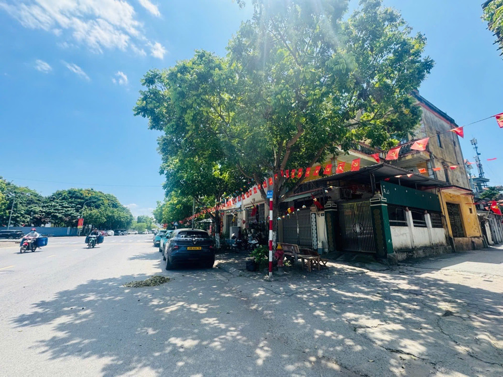 Bán Nhà 5 Tầng Phúc Lợi, Full Nội Thất Nhà Đẹp Hiếm