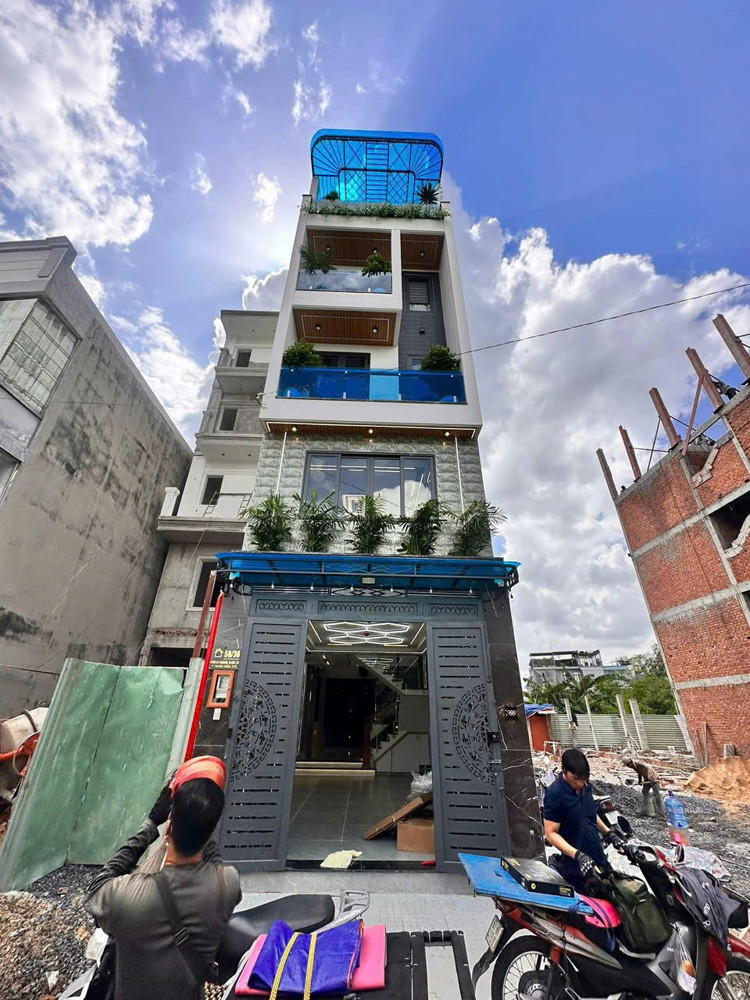 Bán Nhà 4 Tầng Full Nội Thất – Ngang (4X16) – Có Lỗ Chờ Thang Máy, 4Pn