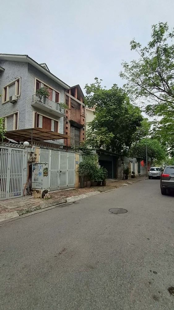Bán Đất Mp Sài Đồng 90M2- Mt 6M- Kinh Doanh, Tiềm Năng- 15 Tỷ