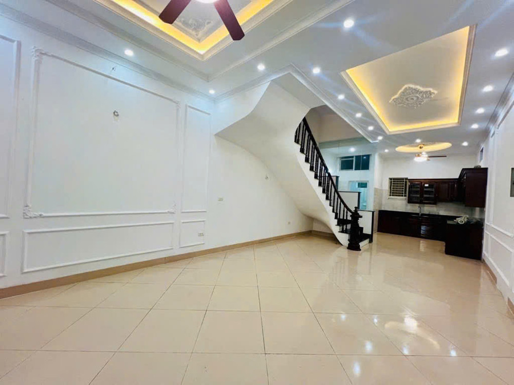 Bán Gấp Nhà Phúc Lợi, 4 Tầng. Lô Góc Nhà Dân Xây 80M2 Chỉ Hơn 8 Tỷ