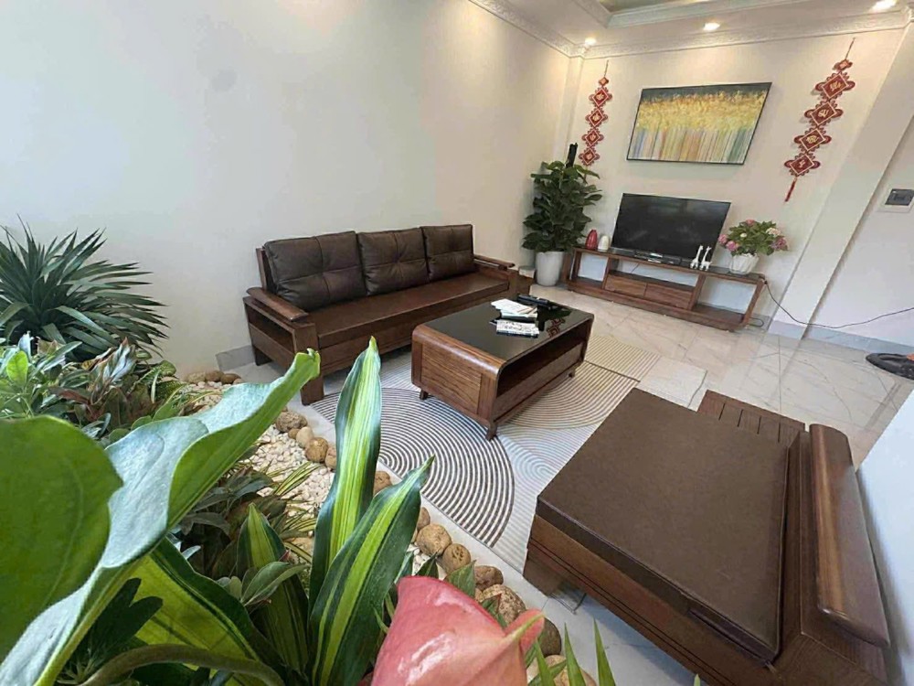Nhà Đẹp Thạch Bàn – Full Nội Thất – Ô Tô Đỗ Cửa