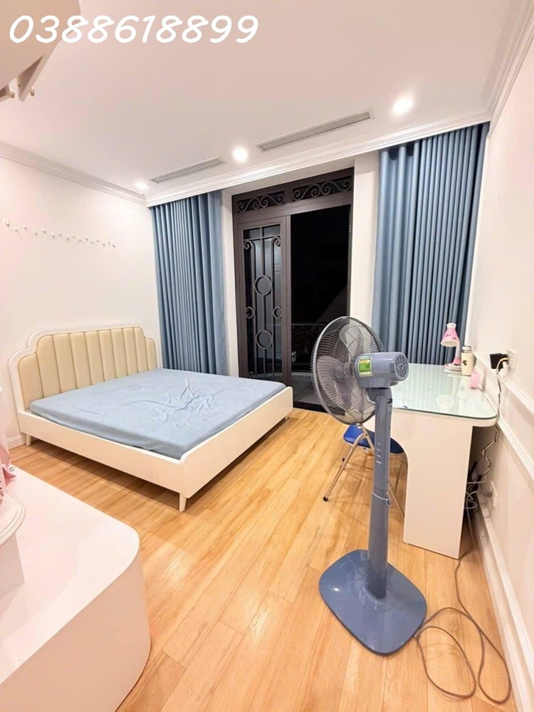 Biệt Thự Đơn Lập Hàm Nghi - Mỹ Đình 1 - Nội Thất Dát Vàng - Vỉa Hè Ô Tô Tránh