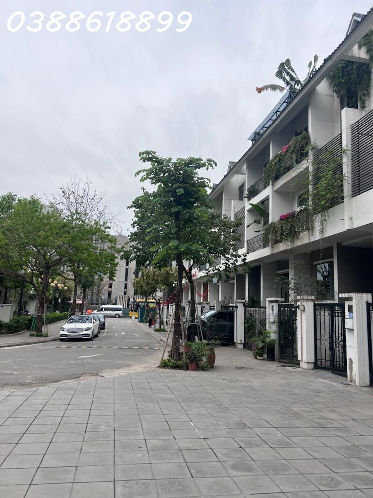 Biệt Thự Trung Kính To - View Vườn Hoa - Khu Vip Trung Hòa - Kinh Doanh Đỉnh