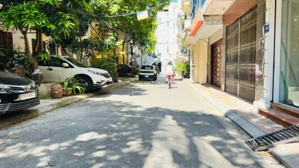 Bán Nhà Ngọc Lâm, Vỉa Hè, Ôtô Dừng Đỗ Ngày Đêm, Gần Bến Xe Gia Lâm, Chỉ 11.8 Tỷ