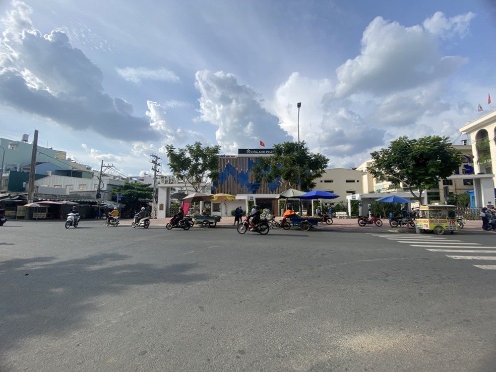 Ax20 [ Tọa Độ Vàng] Trục Thương Mại Nguyễn Xí Bình Thạnh – 320M2 (8M X 40M)