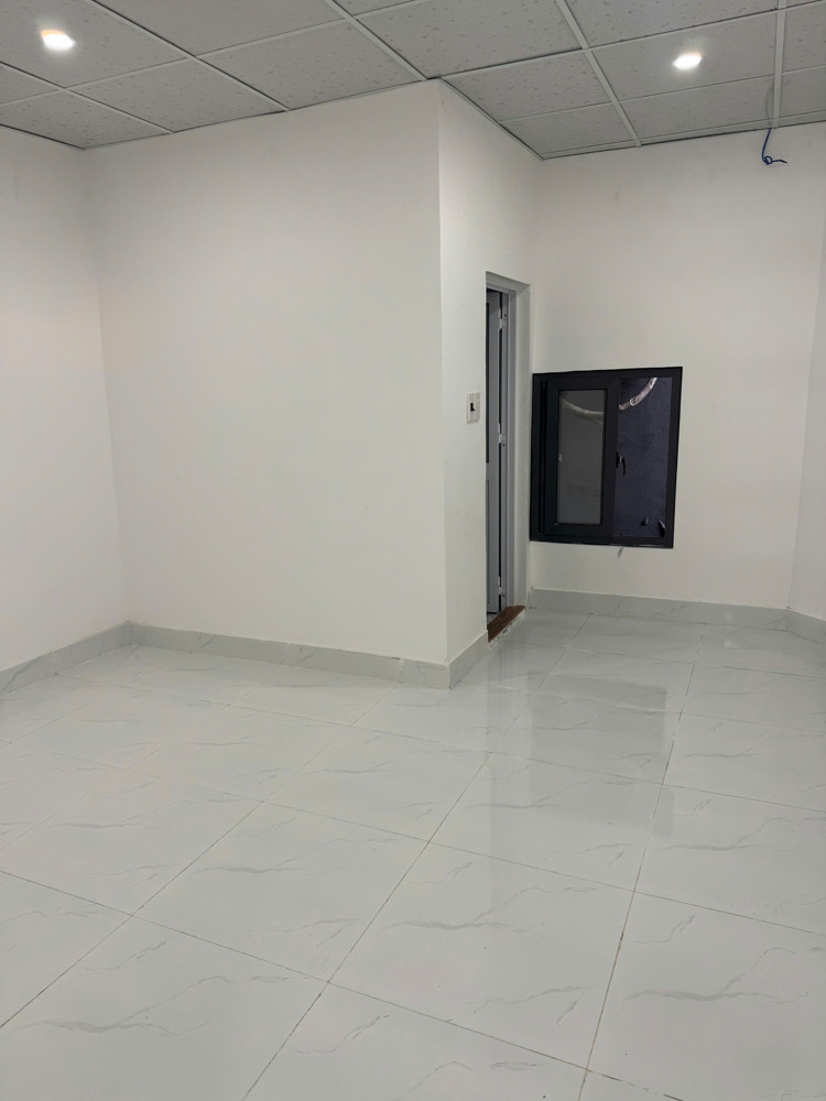 ► 2 Mặt Kiệt Thông, 1 Nhà Ra Ô Tô, Gần Mt Điện Biên Phủ, 40M2, Sân Rộng, 2.X Tỷ