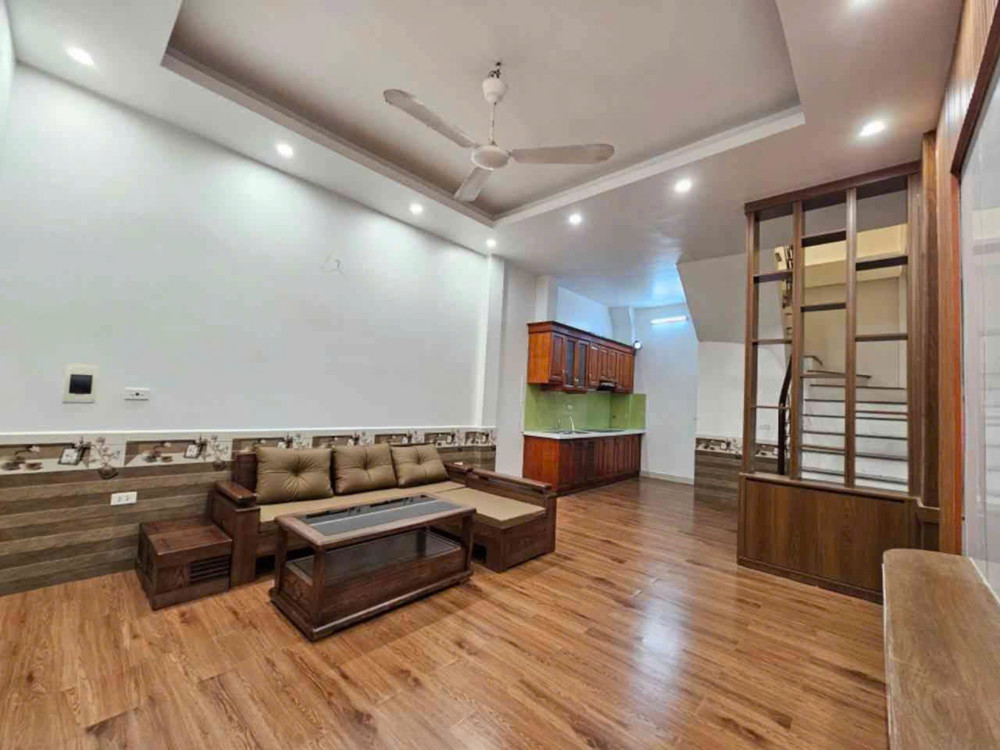 36 M2 Nhà Đẹp Thạch Bàn – Full Nội Thất – Ô Tô Đỗ Cửa