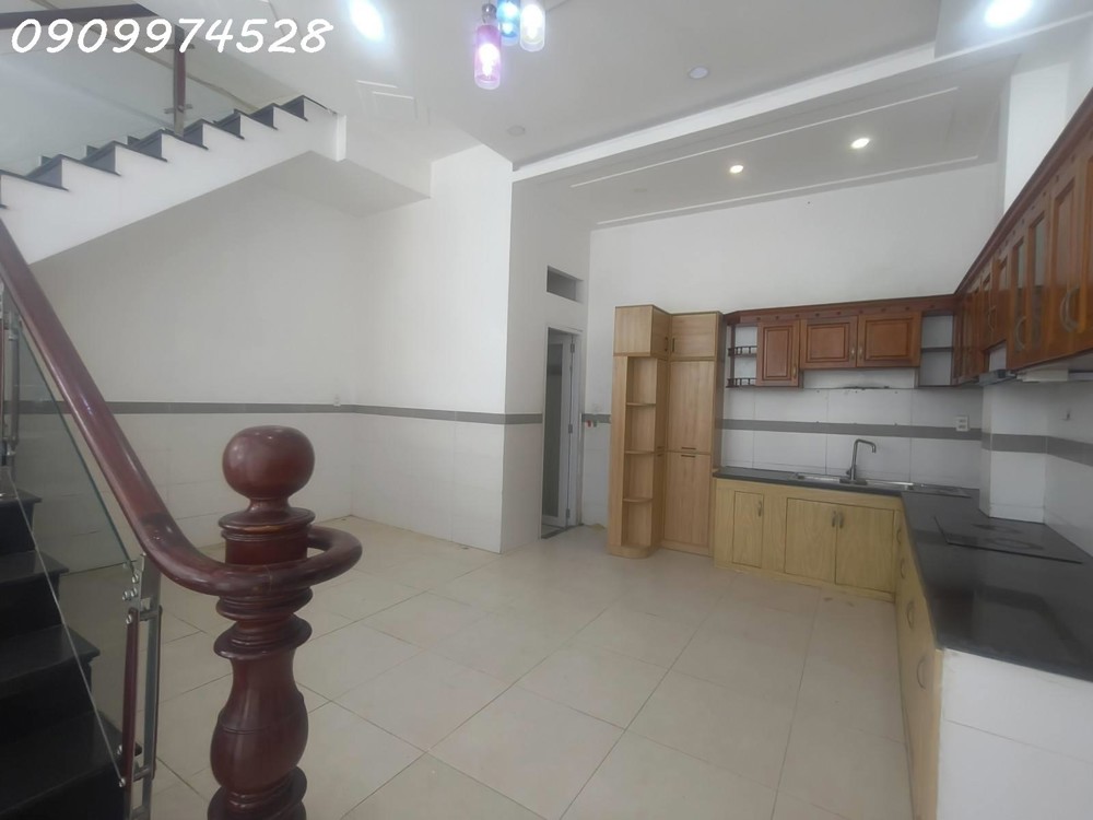Nhà Phố 3 Tầng Hẻm 6M Sát Chợ Hiệp Bình Thủ Đức Sẵn Nguồn Thu Lớn, 67M2, Ngang 6M, Dài 11M, 8.5 Tỷ