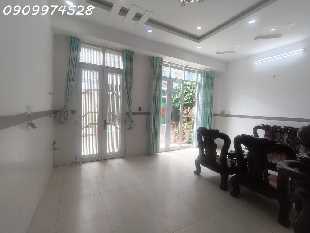 Nhà Phố 3 Tầng Hẻm 6M Sát Chợ Hiệp Bình Thủ Đức Sẵn Nguồn Thu Lớn, 67M2, Ngang 6M, Dài 11M, 8.5 Tỷ