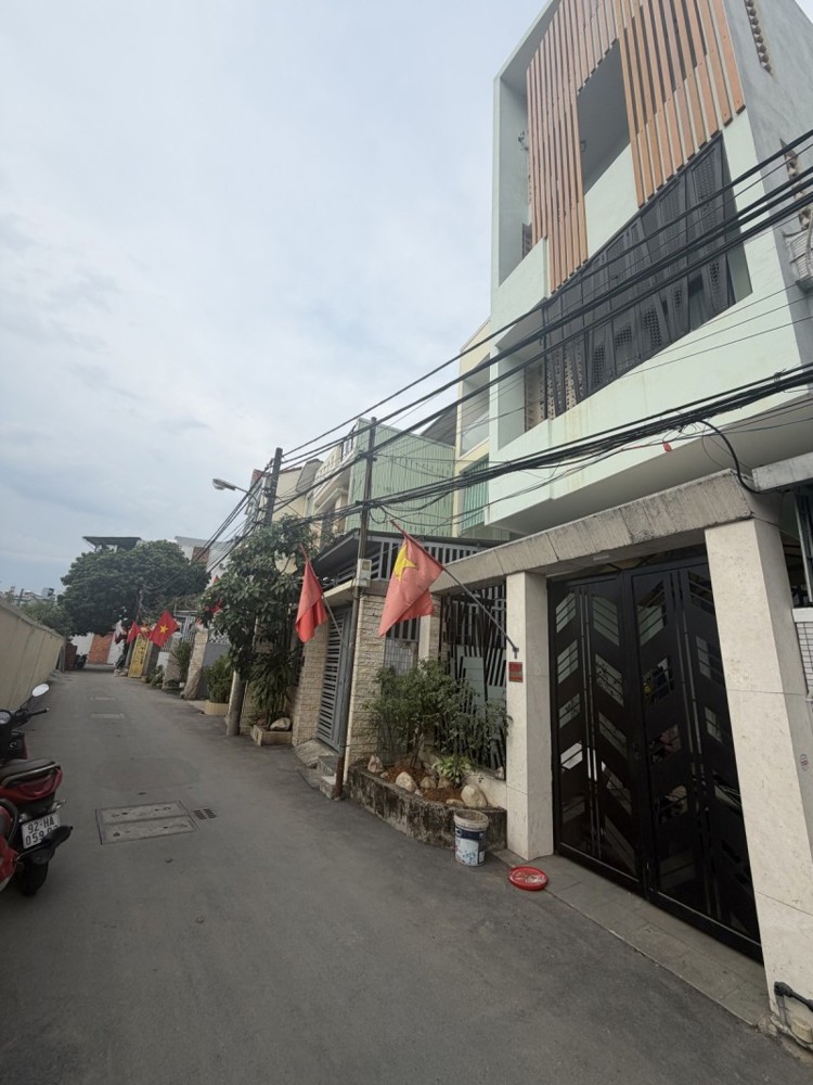 ► Kiệt Ô Tô Đậu Cửa,Trưng Nữ Vương,91M2, 7 Phòng Kd, Thu 23Tr/th, 6.X Nhỏ Tỷ
