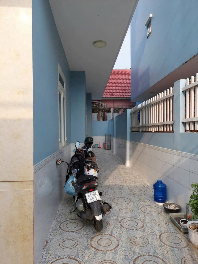 Bán Nhà 1 Trệt 3 Lầu (7X18) Đường 8M Thông Gần Tô Ký, Chợ Ba Bầu