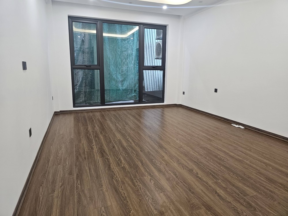 Mới Kính Koong Phố Hoàng Hoa Thám 50M 7T Thang Máy Giá 15,8 Tỷ Gần Mặt Phố Ngõ Thông-Full Nội Thất
