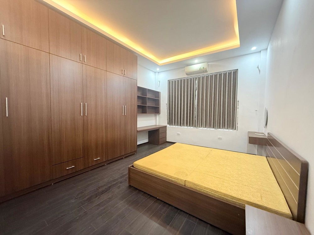 Bán Nhà - Ngô Gia Tự - Nhà 4 Tầng Dân Xây Đẹp Lung Linh - Tặng Full Nội Thất - 79M - Nhỉnh 10 Tỷ