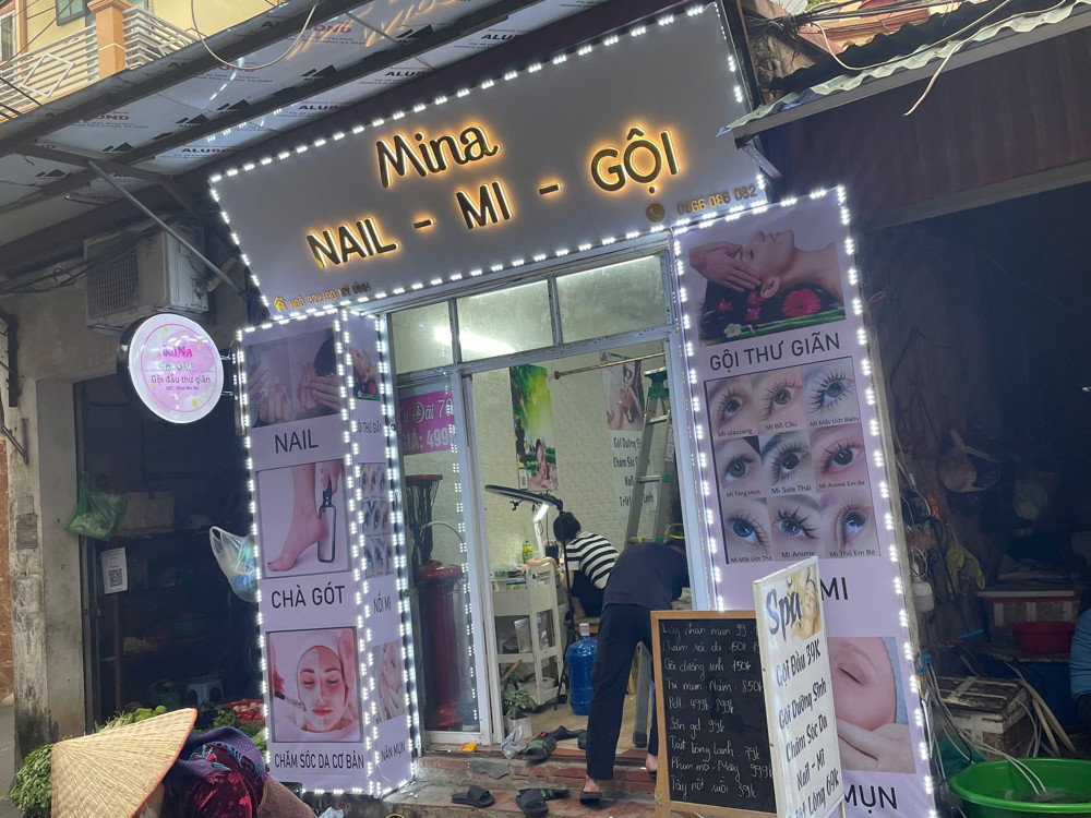 Sang Tiệm Nail Mi Gội Đầy Đủ Đồ Chỉ Việc Vào Làm Luôn Tại Mỹ Đình Hà Nội