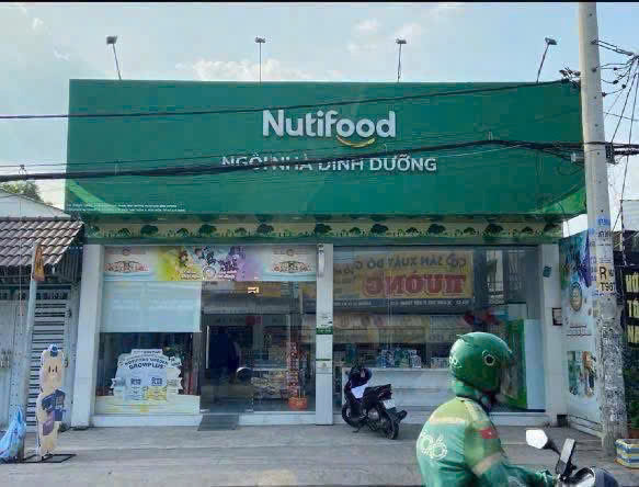 Nhà (8X23) Mt Xuân Thới Thượng – Hóc Môn Gần Chợ Đầu Mối Chỉ 9,9 Tỷ
