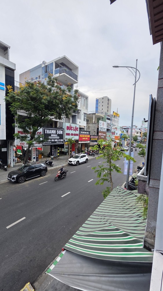 Bán Nhà Mặt Tiền Hoàng Diệu Trung Tâm Đà Nẵng, 54M2, Giá 12,5 Tỷ