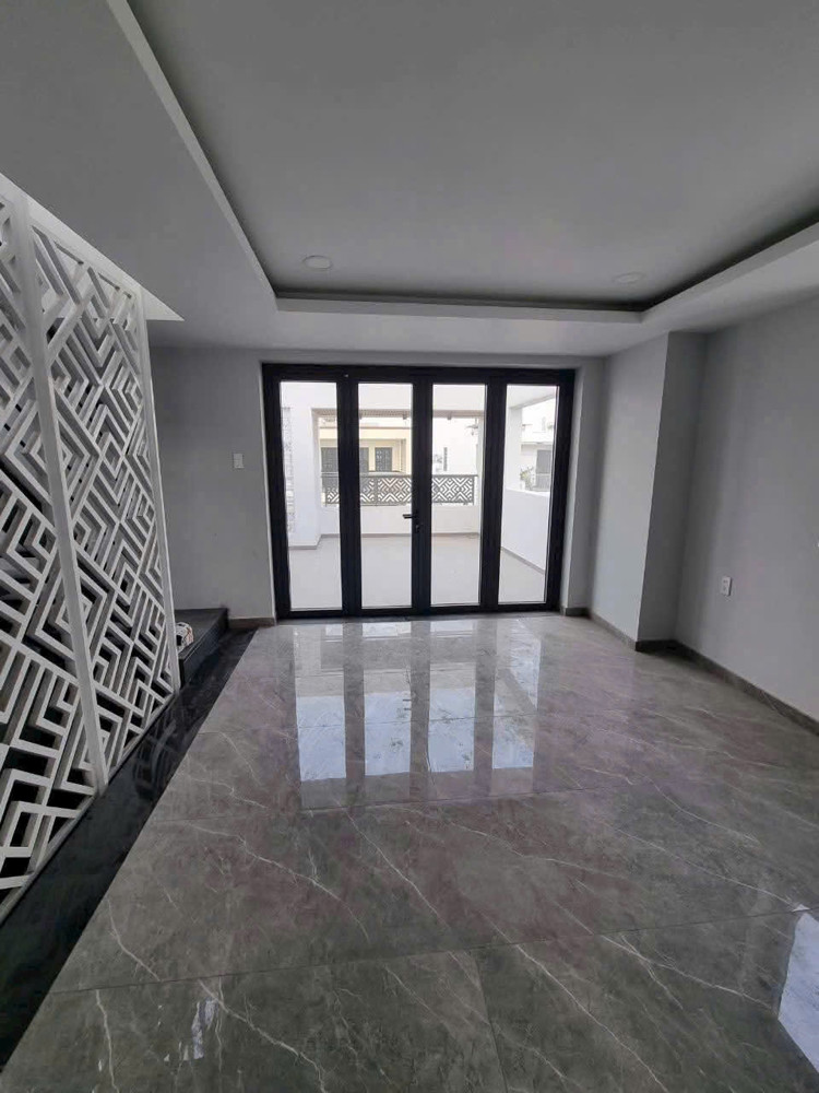 Biệt Thự Hầm, 3 Lầu (7X20) Mt Nguyễn Thị Búp, Q.12 – Kdc Hiệp Thành City