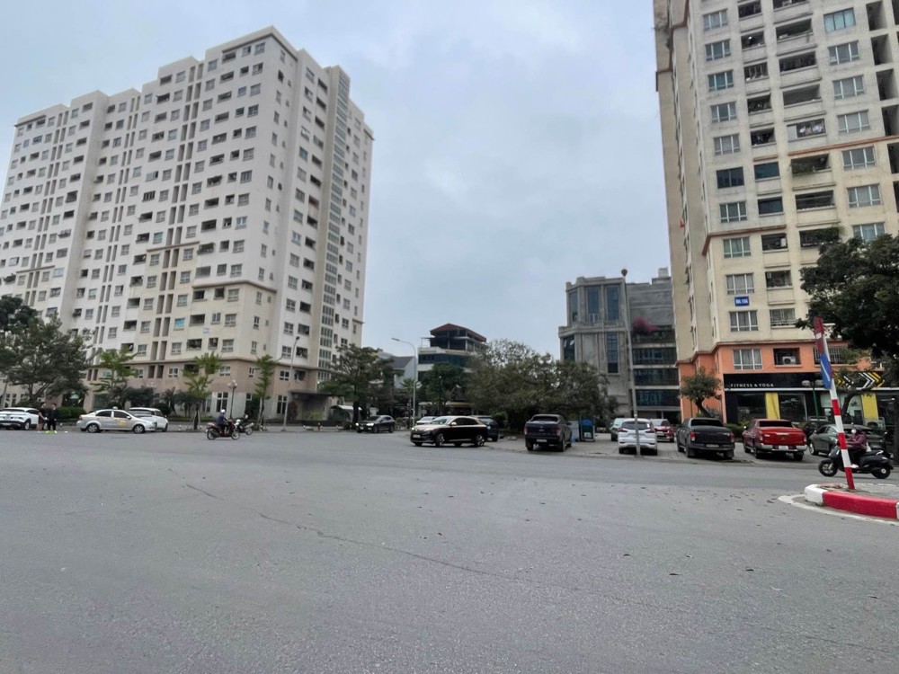 Bán Đất Biệt Thự Liền Kề Sài Đồng 132M2- Mt 6.8M- Hơn 37 Tỷ