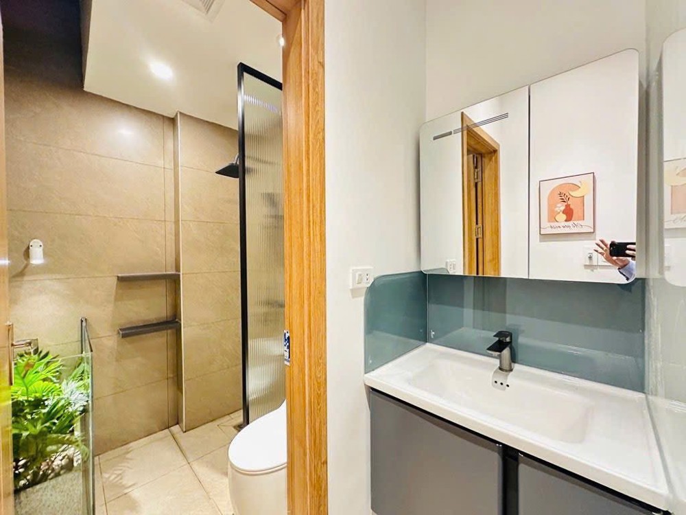 Hàng Hiếm Ngọc Thuỵ - Phân Lô - 7 Tầng Thang Máy - Nhà Mới - 7Tầng 40M2. Hơn 9X.. -Ô Tô Gần-Mô