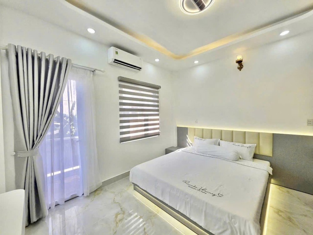 Nhà Mặt Tiền Hẻm Huỳnh Tấn Phát, 3 Tầng, 4.95 Tỷ, Cạnh Phú Mỹ Hưng