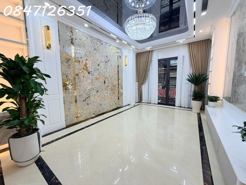 Phân Lô Ô Tô Hoàng Quốc Việt 55M 6T Thang Máy Mới Cứng, Nhỉnh 25 Tỷ