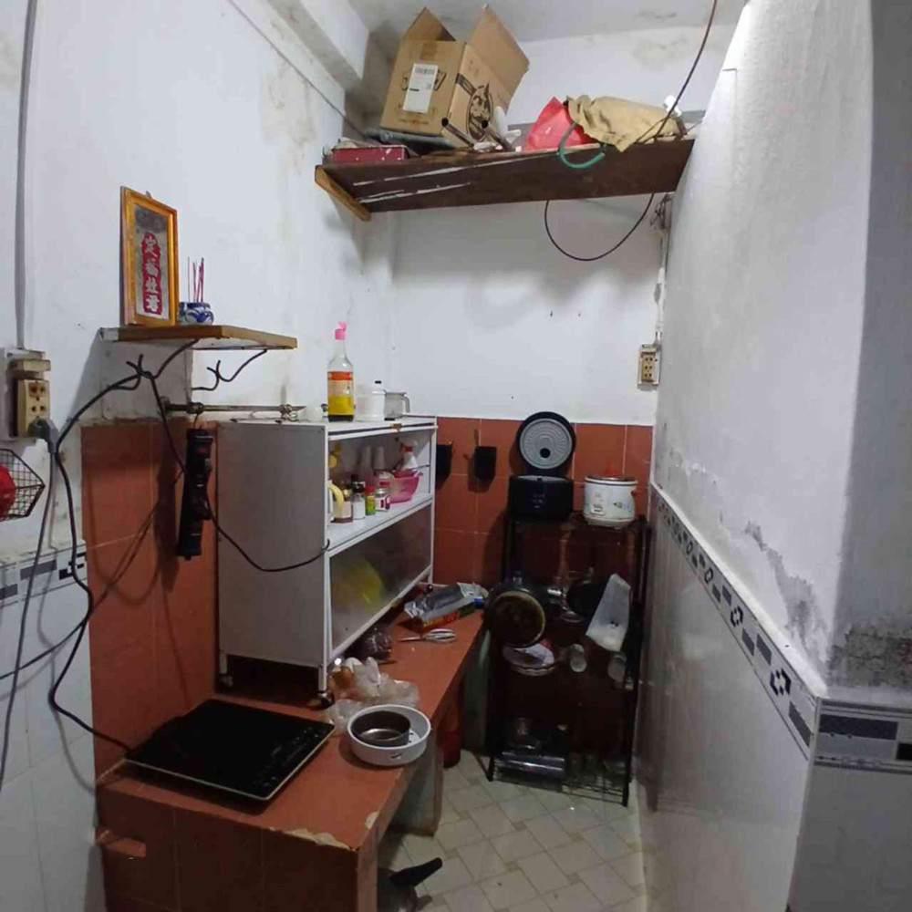 L2389* Trốn Sếp Đi Xem Vì Căn Hộ Quận 6 Này Quá Rẻ!