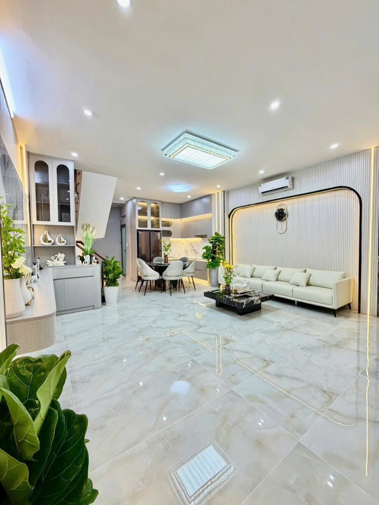 Nhà Hẻm Xe Hơi Huỳnh Tấn Phát, Ngay Cầu Phú Xuân, Ngang 5.5M, Chỉ Hơn 6 Tỷ