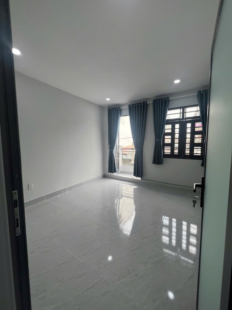 Bán Nhà Măt Tiền Q.12 Đông Hưng Thuận 2, Dt 389M2, 6Pn, 2 Tầng, 22 Tỷ Sổ Hồng.riêng / Ngang 8M X55